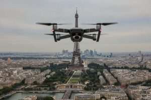 Surveillance de sites à distance : drones ou caméras à Paris ?